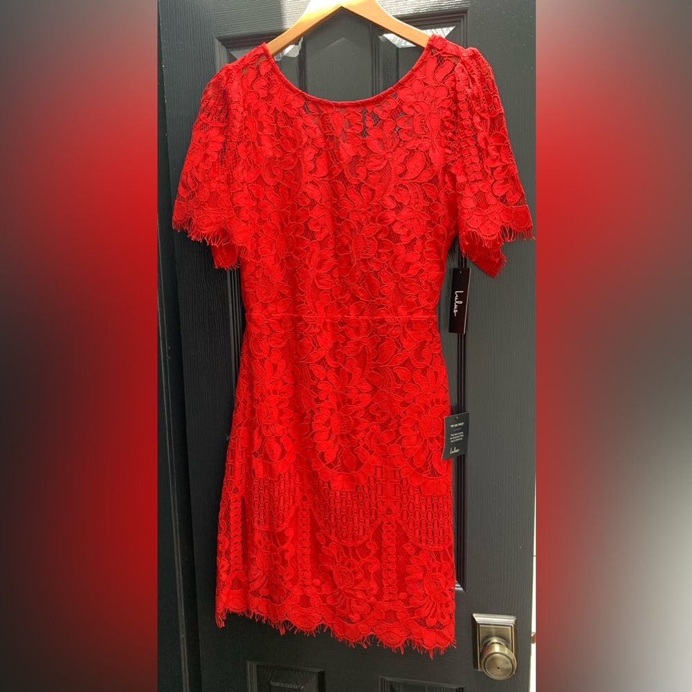 LULUS PEARSON RED LACE SHORT FLUTTER SLEEVE FIT & FLARE MINI COCKTAIL DRESS